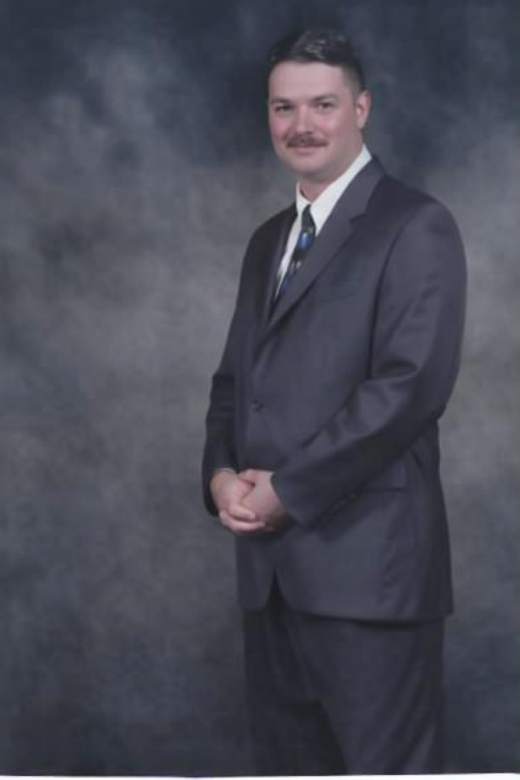 Obituary of Robert "Bob" C. Gullion, USAF (Ret.)