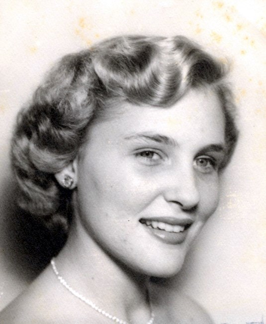 Obituary of Holly C. Gallups