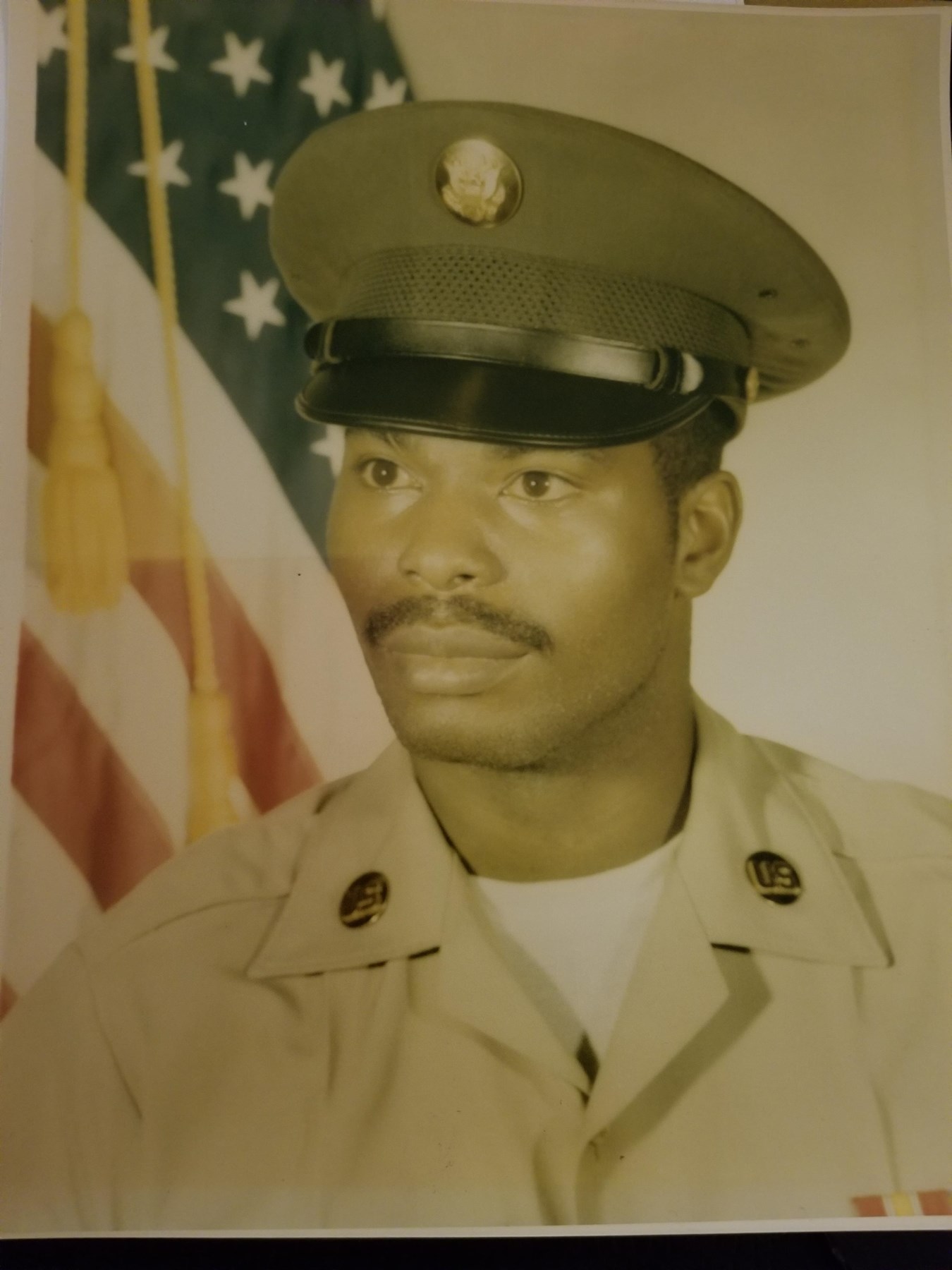 Obituary of Robert L Stephens