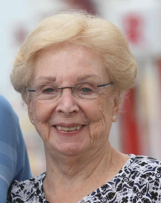 Obituary of Betty Luxenburg