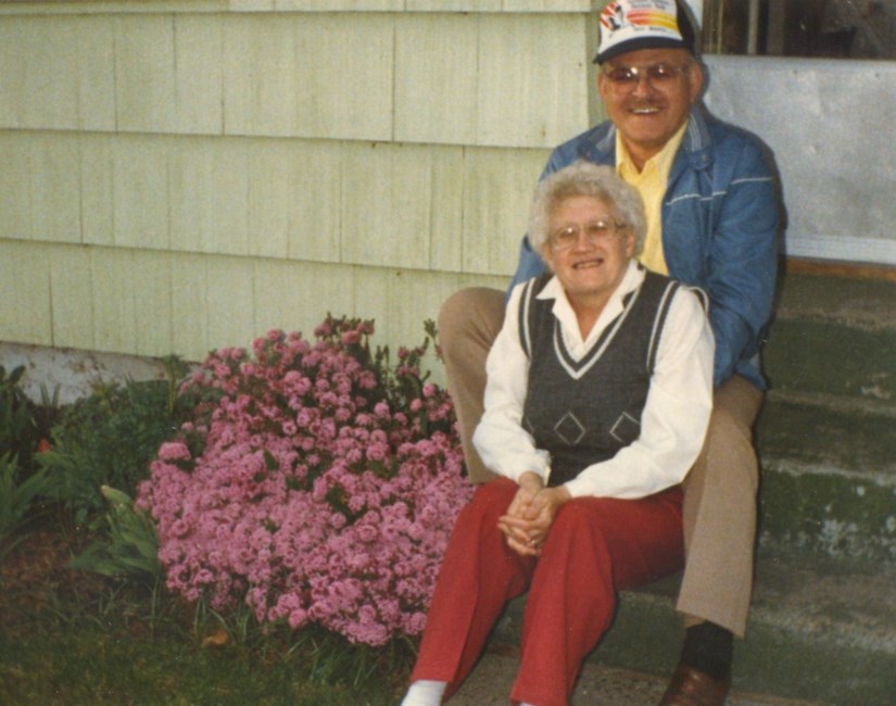 Obituary of Elda M Hosmer