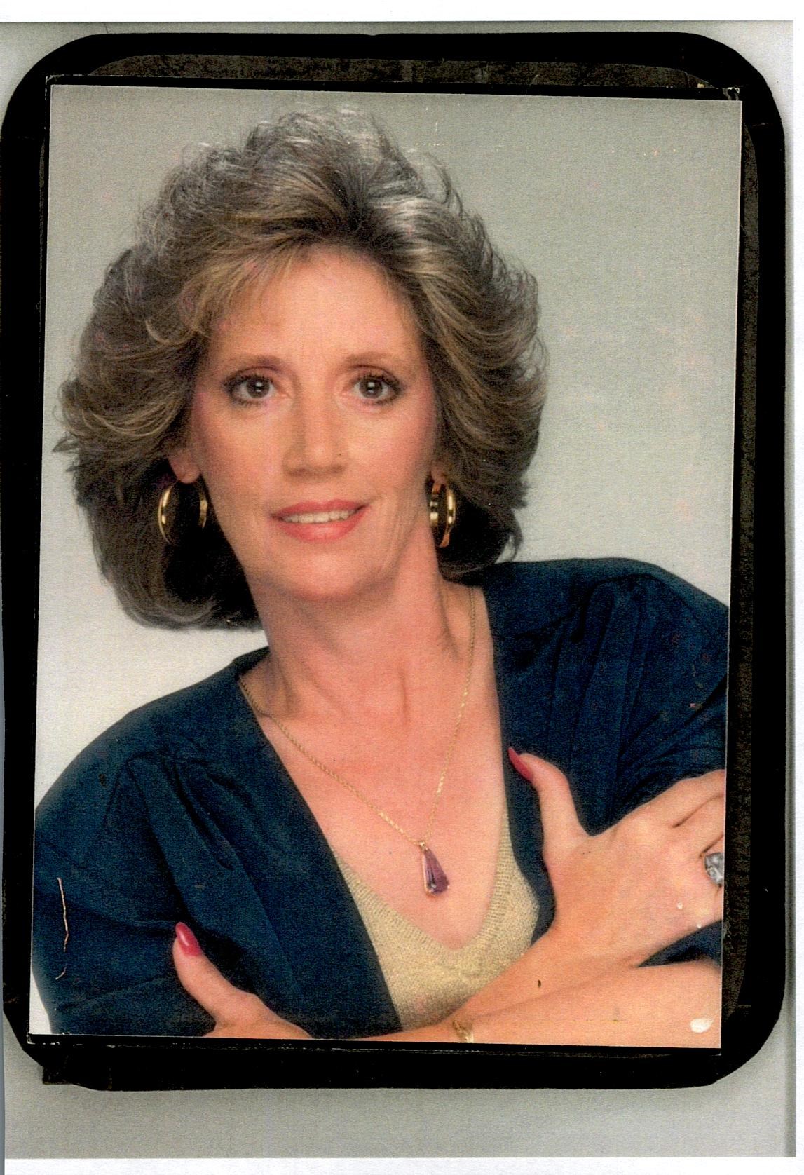 Obituario de Susan B Ellis