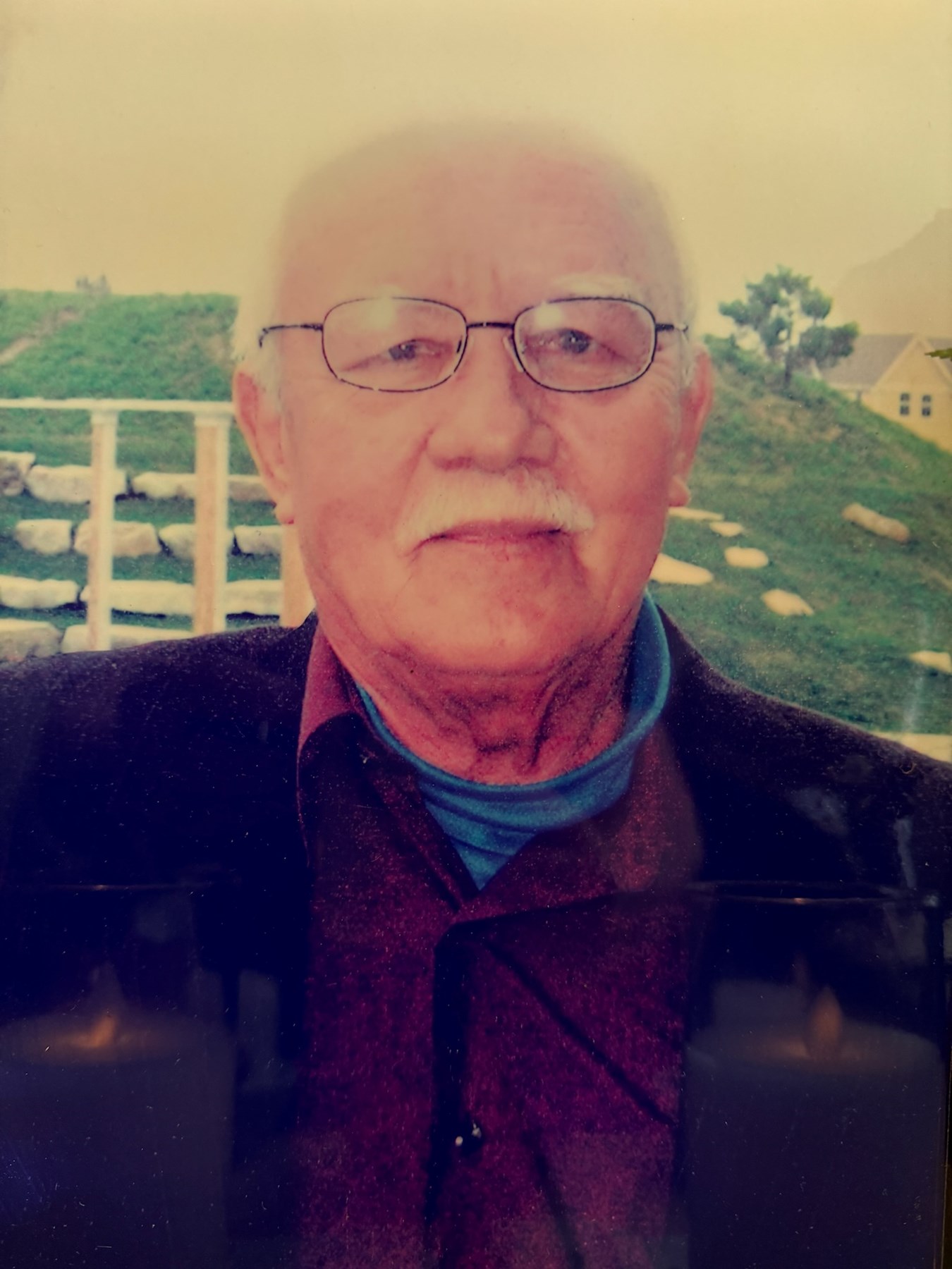 Obituary of Hien Vinh Nguyen