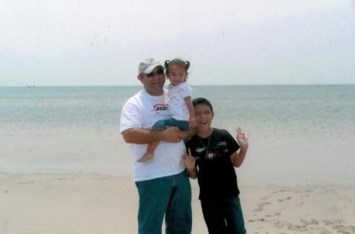 Obituary of Carlos Omar "Charlie" Garza