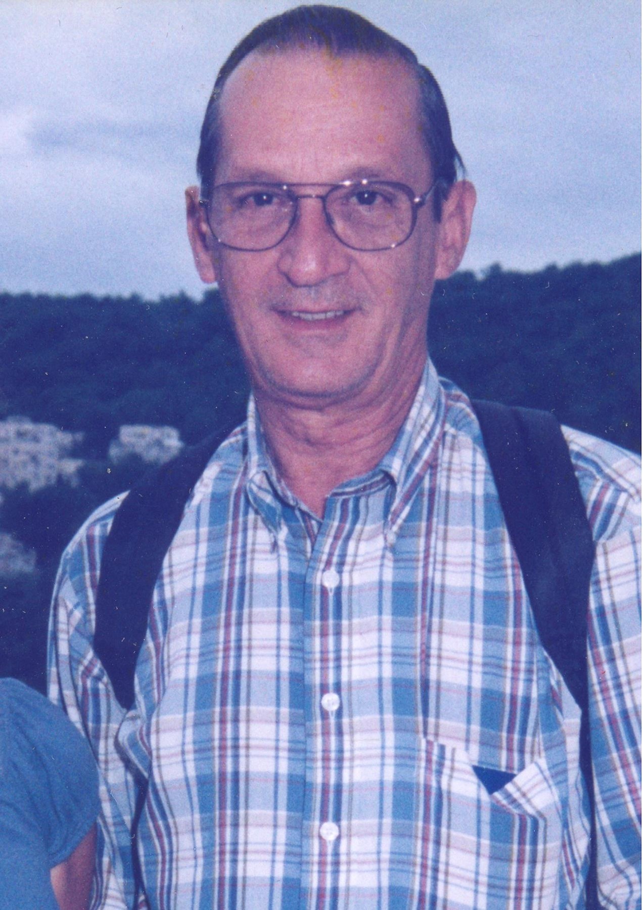 Obituary of Nestor Alberto Valdes