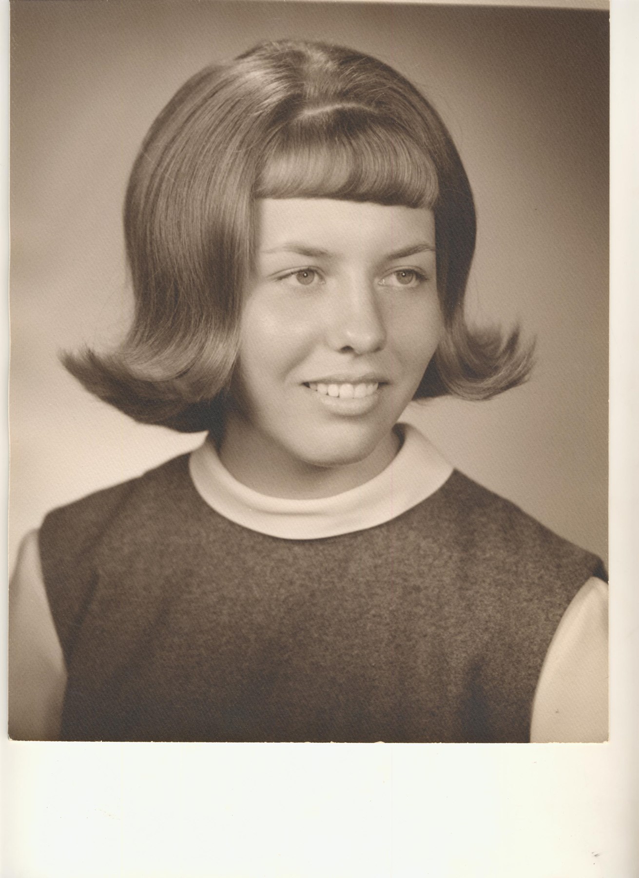 Obituary of Linda Lou Roberts