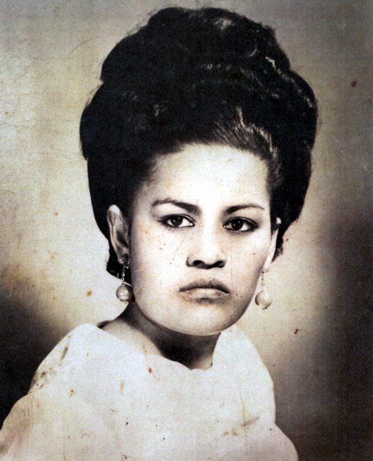 Obituario de Esther Vazquez Camacho