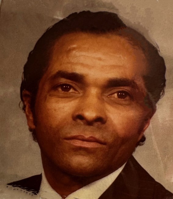 Obituary of Olavo L Gomes