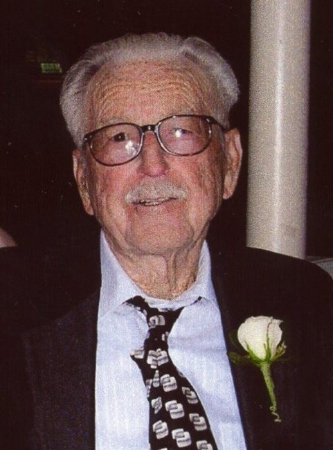 Avis de décès de Clarence C Sthole