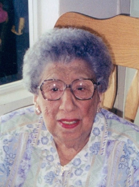 Obituario de Beatrice May Sampson
