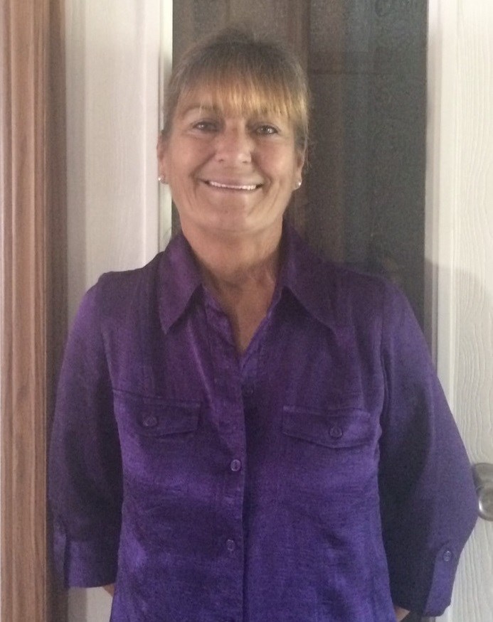 Obituario de Connie Seymour Hall