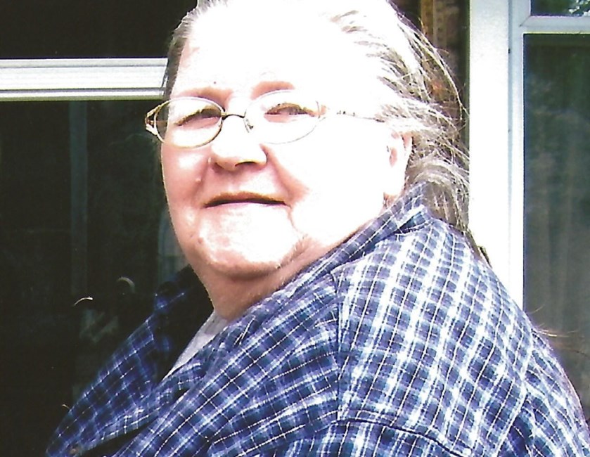 Obituary of Lynne M Robb