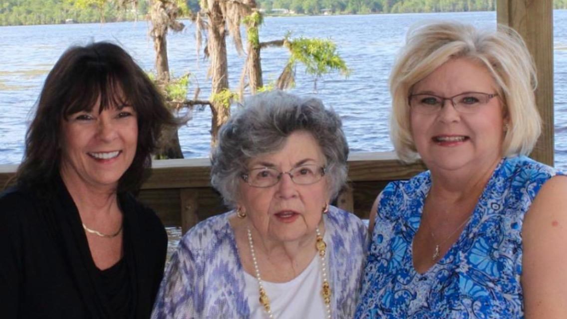 Obituary of Doris McCrae Warren