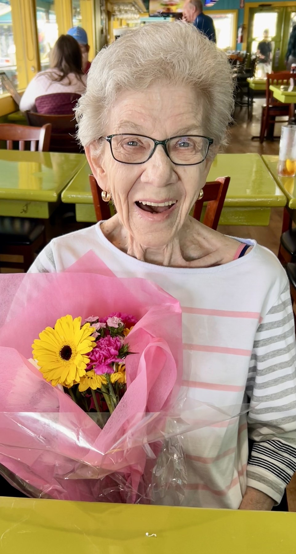 Obituary of Elaine Phelps