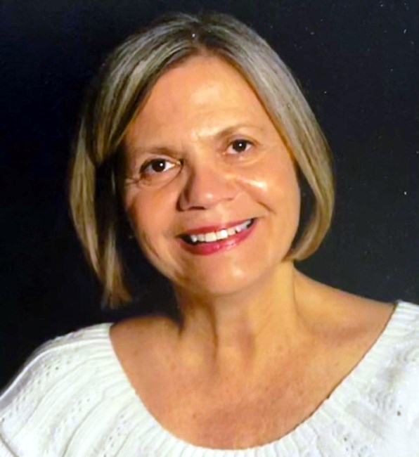 Obituary of Linda "Holly" Sue Holland Sanders