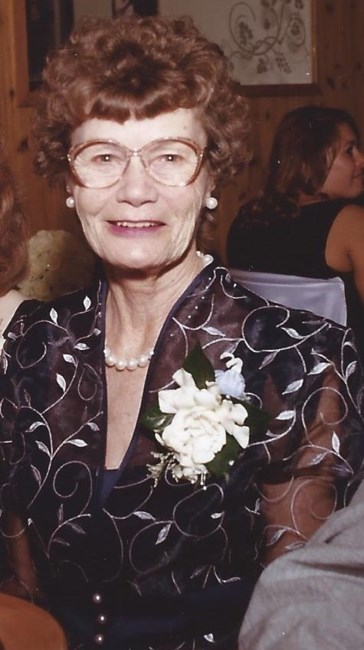 Obituario de Esther Becker