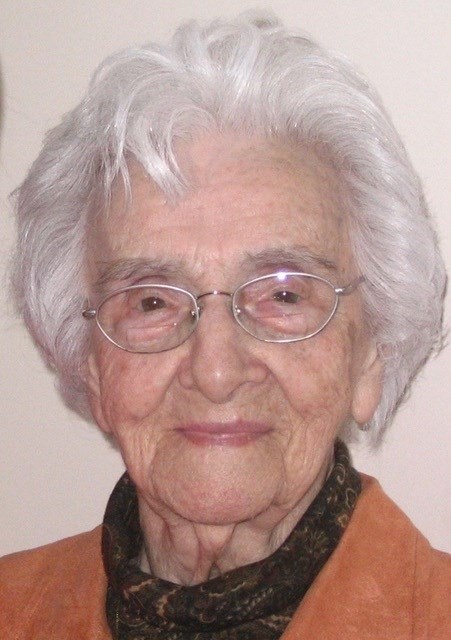 Obituario de Gertrude St-Pierre (née Godin)