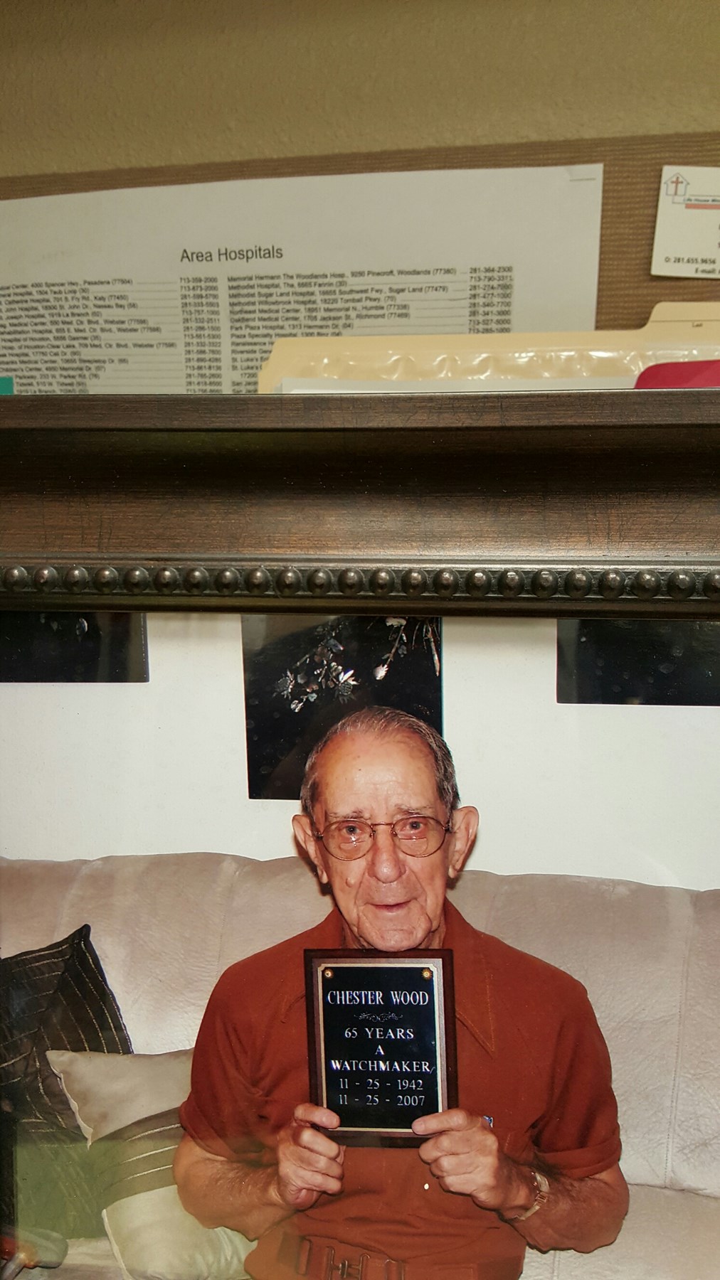 Avis de décès de Mr. Chester Wood