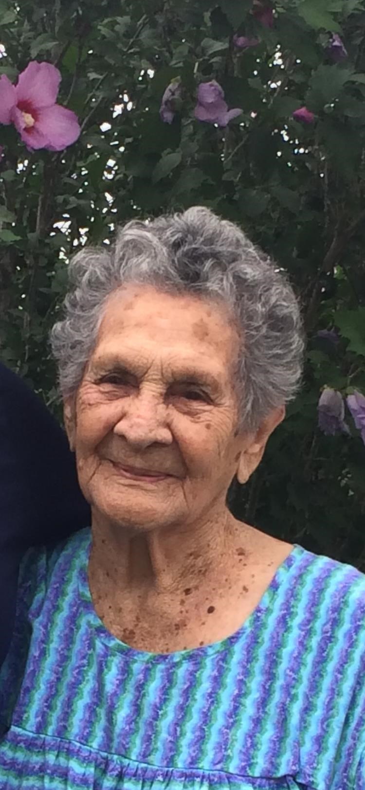 Obituary of Maria E Mendez
