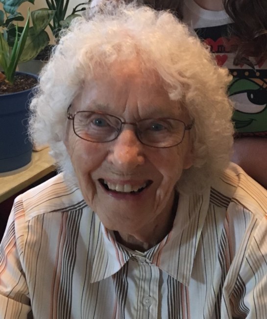 Obituary of Betty Mae Mackey