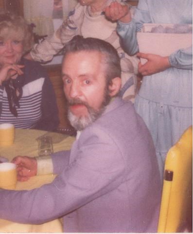 Avis de décès de Maitland Robert McElroy