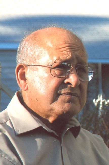 Obituario de Louie Escanuelas Torres