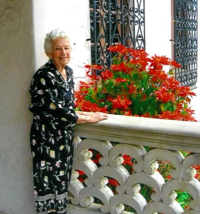 Obituary of Ninfa Perez De Los Santos