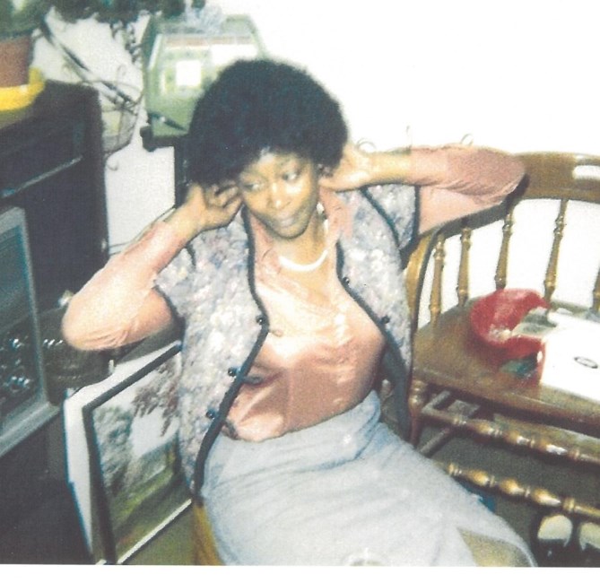 Obituary of Gwendolyn Harris Worthy-Goodspeed