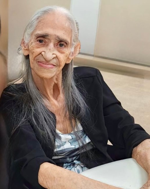 Obituario de Patria Esther Vélez Martínez