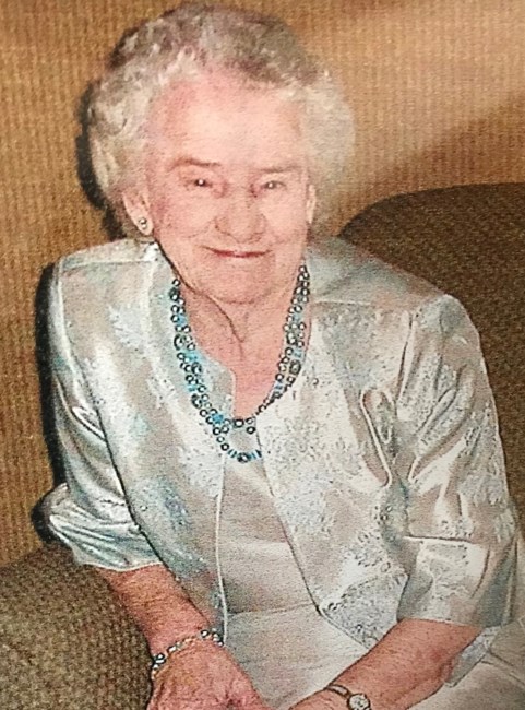 Obituary of Evelyn Gloria Spalding