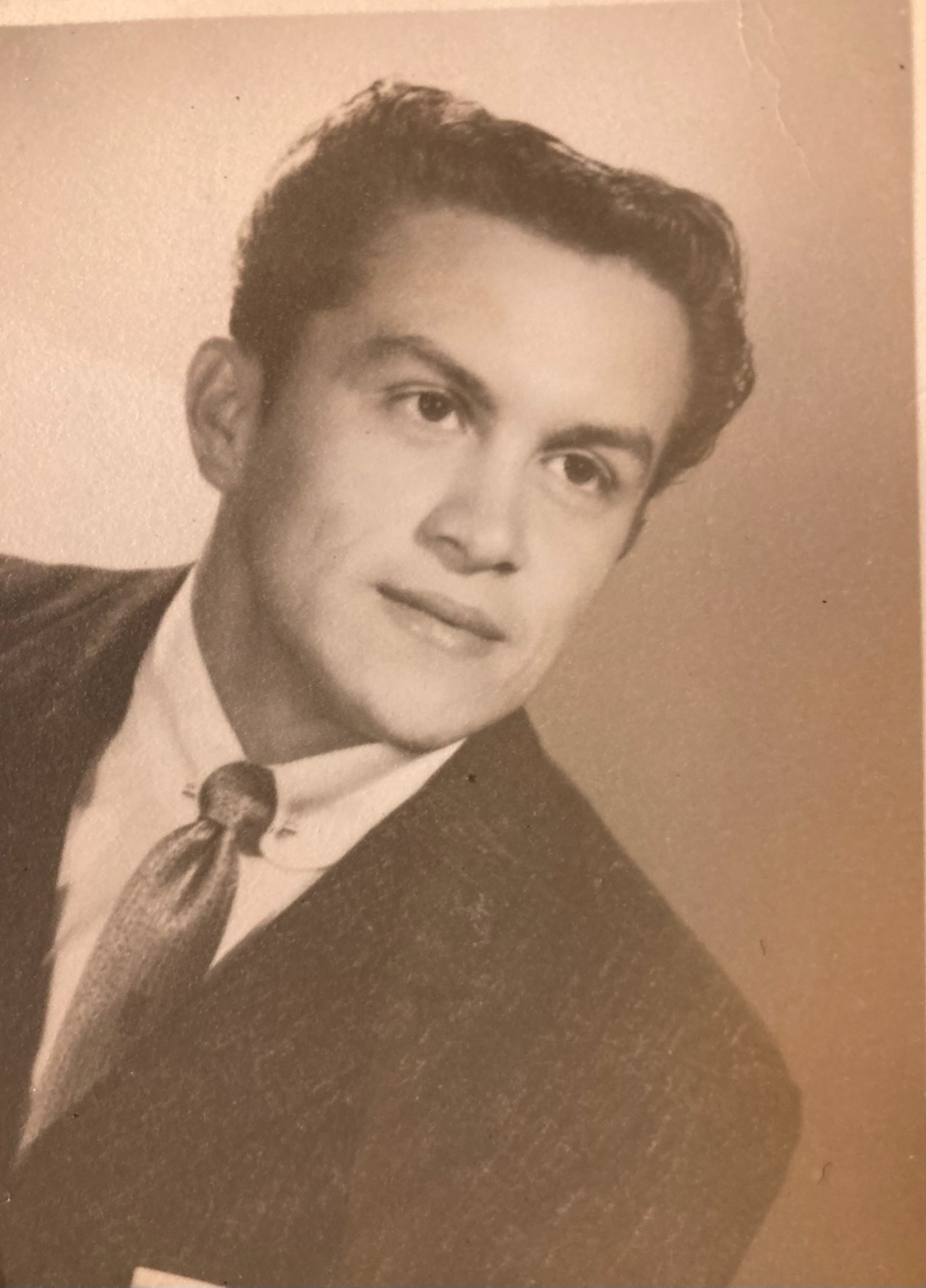 Obituary of Carlos Alvarado Jr.