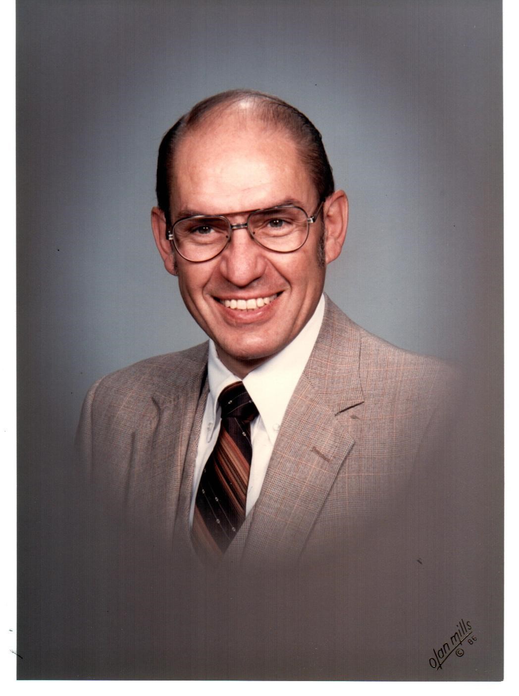 Obituary of Donald Eugene Lloyd