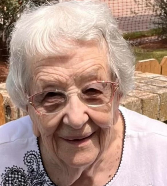 Obituary of Elaine H. Marques
