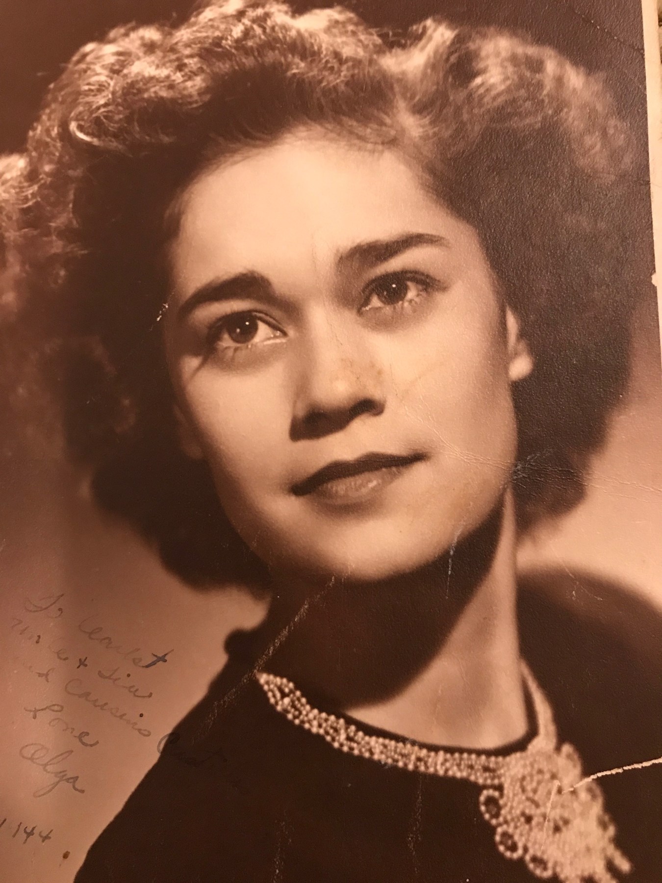 Obituary of Olga G. Gonzalez