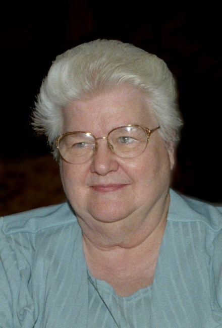 Obituary of Beryl Louise Holden