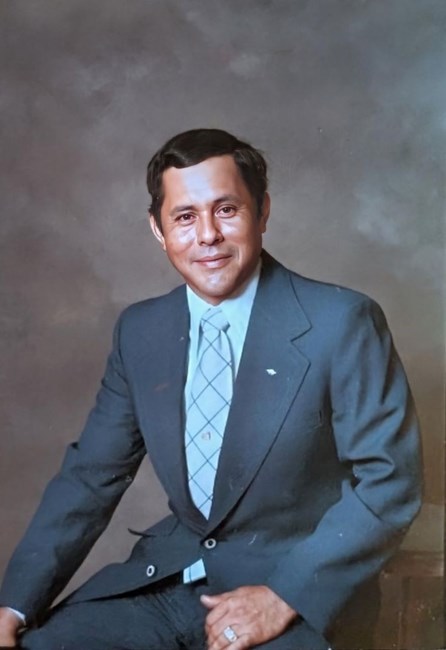 Obituary of Manuel M Martinez Jr.