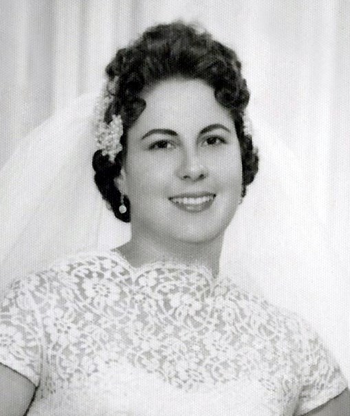 Obituary of Lillian Strauss