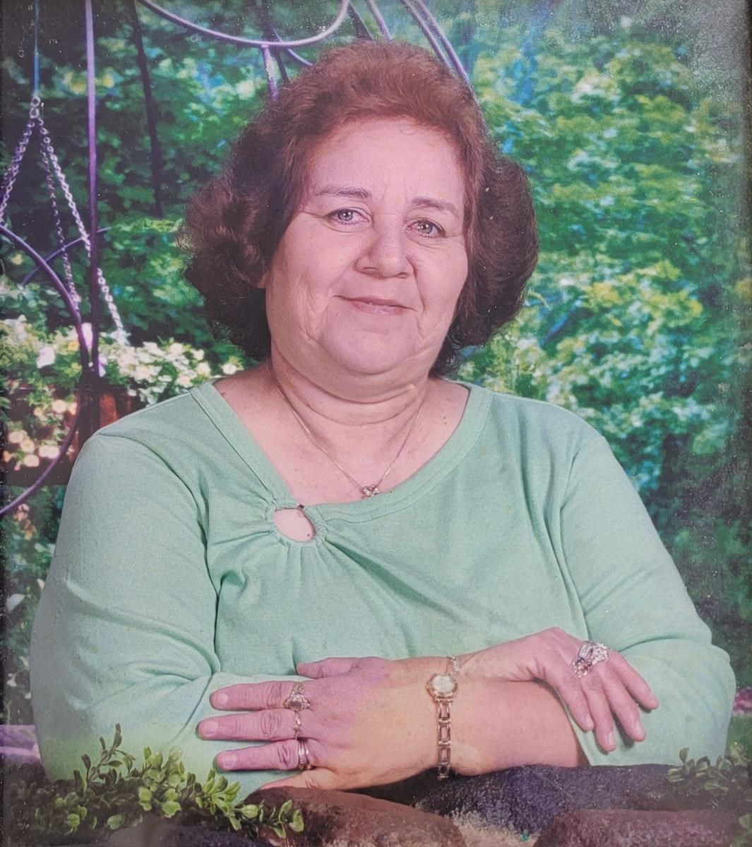 Obituary of Esmeralda Del Bosque Gutierrez