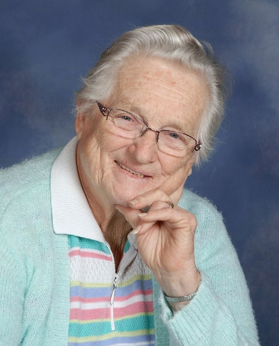 Obituario de Charlotte L. Moyer