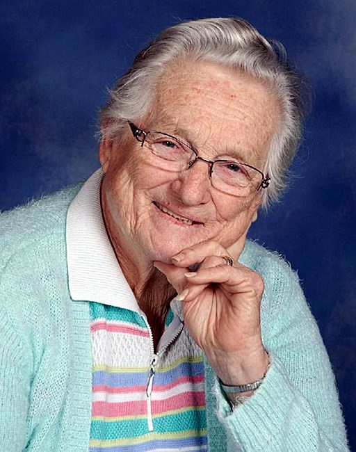 Obituario de Charlotte L. Moyer