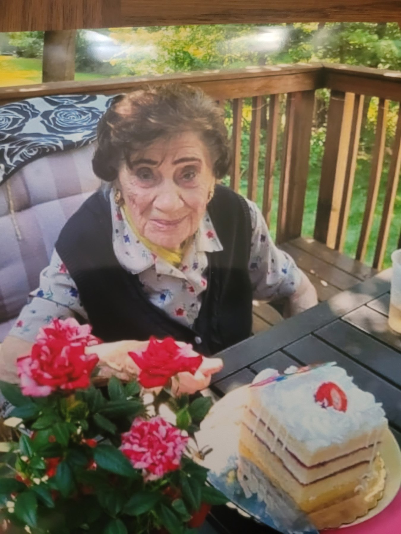 Obituary of Laura Beatrice Heller