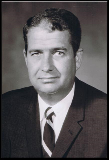 Avis de décès de Robert L. Tull