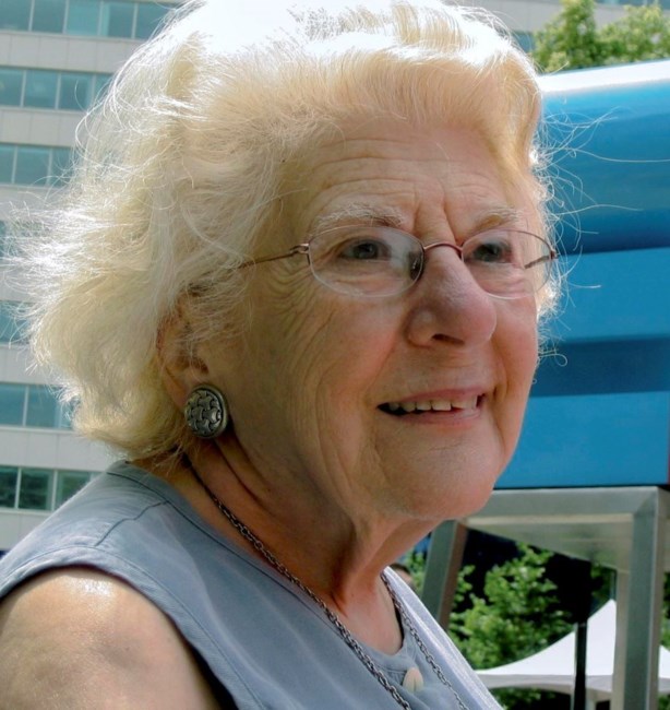 Obituary of Akrevoe Emmanouilides