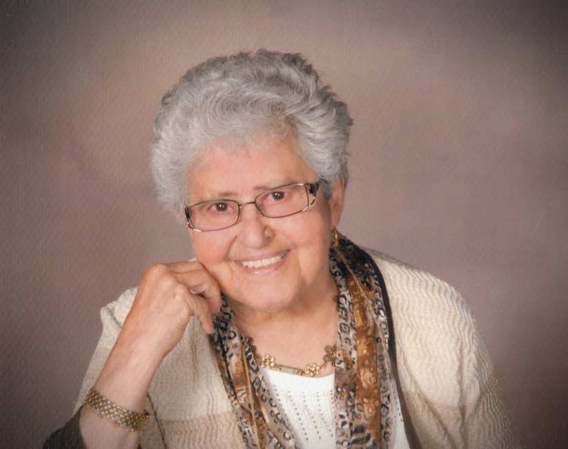 Obituary of Amelia Dutra Lemos