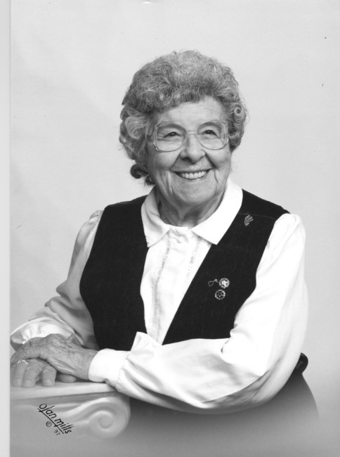 Obituary of Eveline Lily Fisher