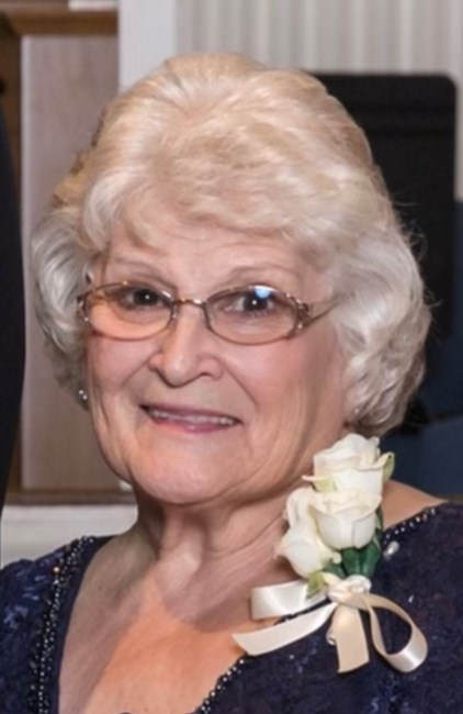 Obituario de Carolyn Giddens Wallenfang