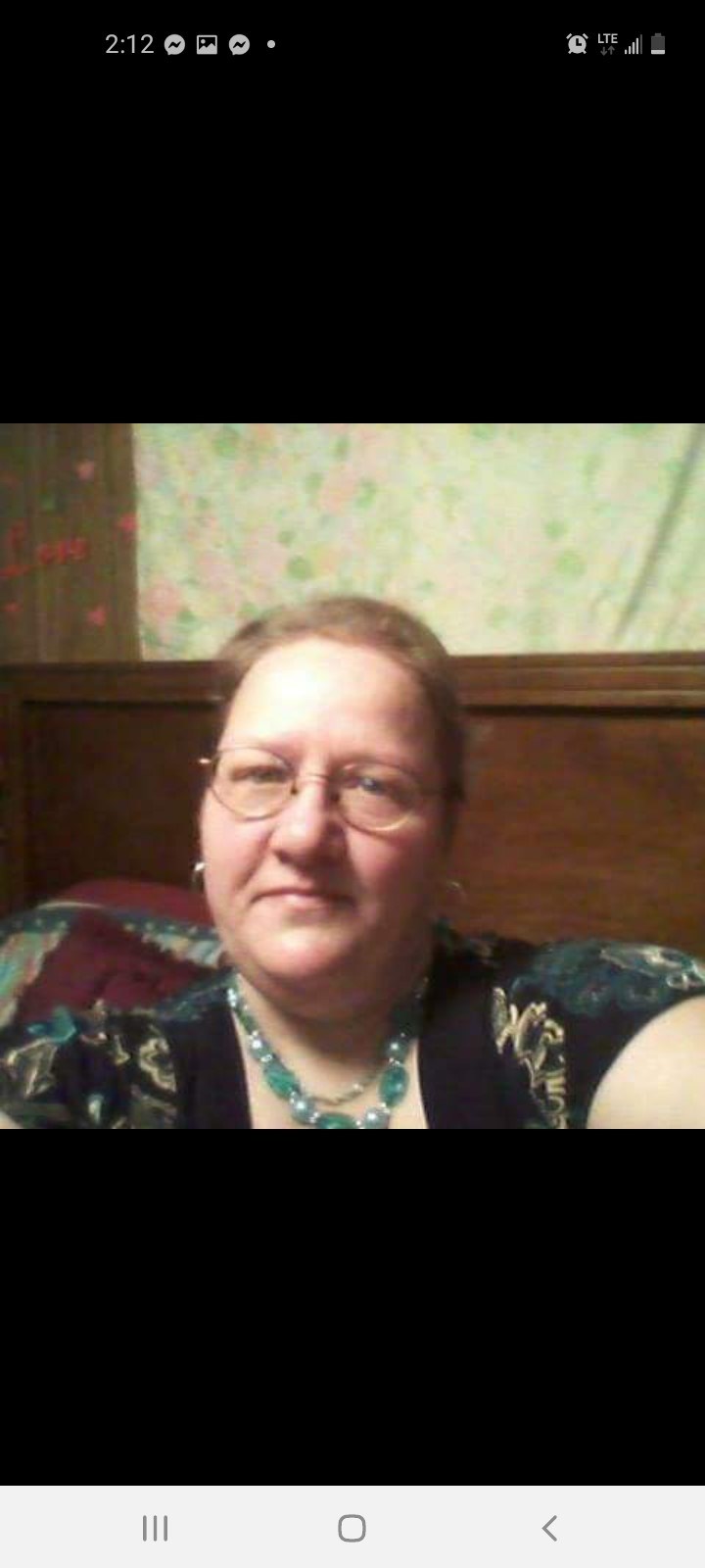 Obituary of Rosanne Lynn (Comeaux) Charron