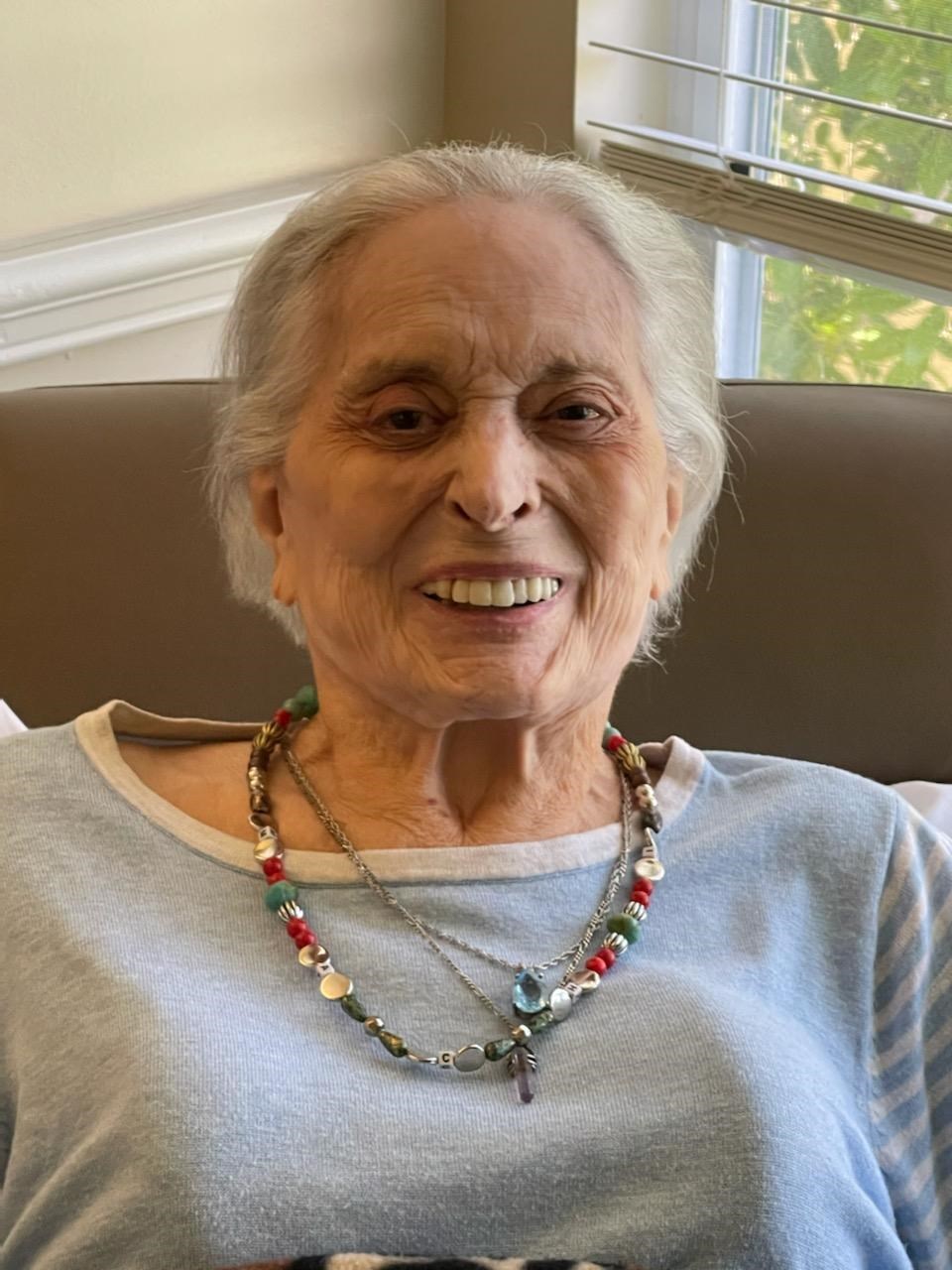 Obituary of Joan Esther Steele