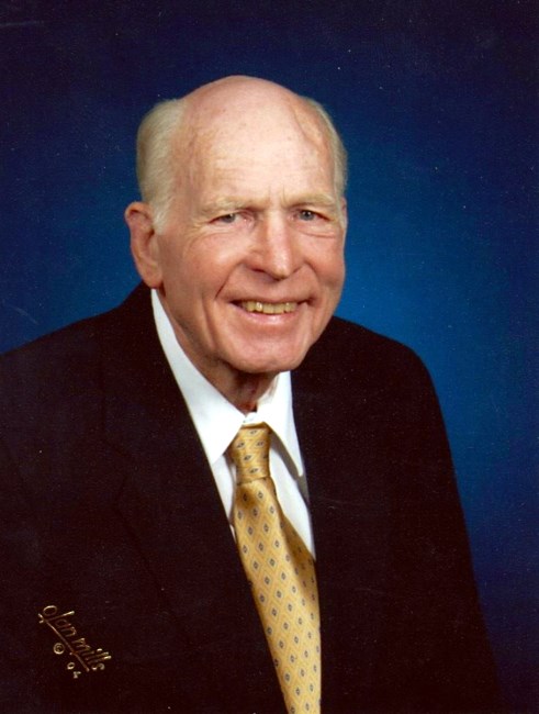 Obituario de James E. Naftel