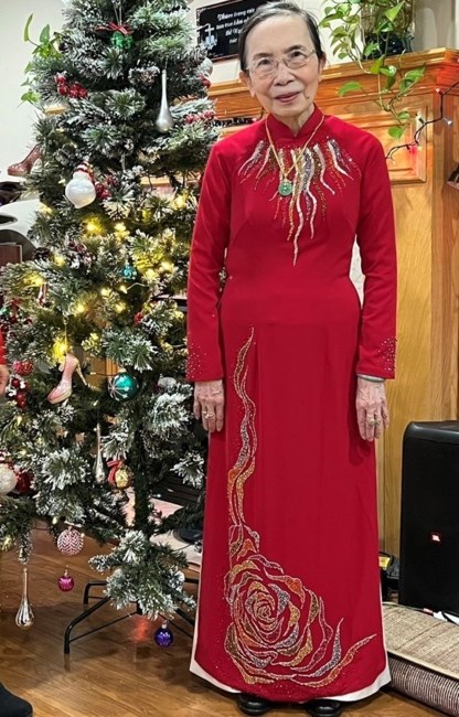 Obituary of Hoa Hong Thi Nguyen